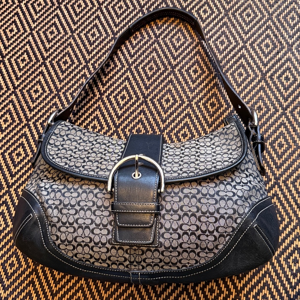 Vintage Y2K COACH SOHO signature flap 6808 black w/ nickel hardware - Picture 2 of 15